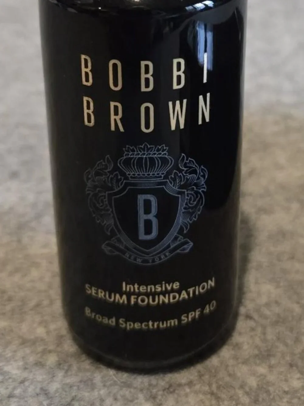 NIB Bobbi Brown Intensive Serum SPF 40 Shade N-032.